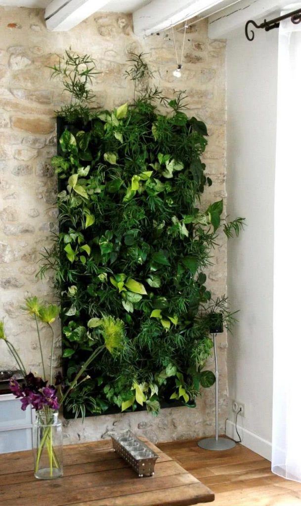 Artificial Vertical Garden