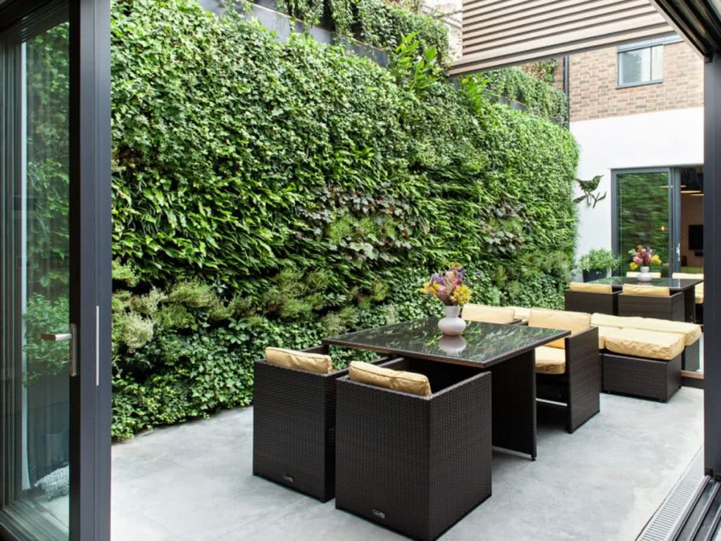 outdoor vertical garden 7