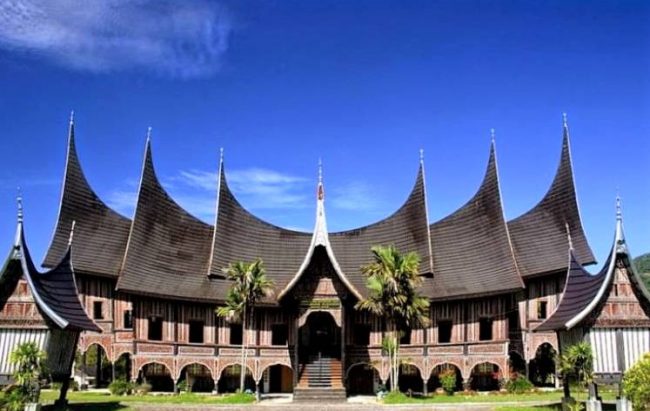 Rumah Adat Sumatera Barat Gambar Dan Penjelasan Lengkap