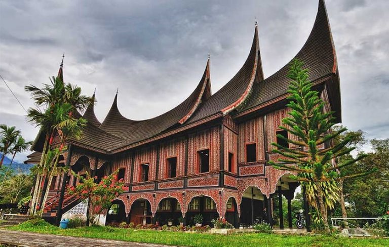 Rumah Adat Sumatera Barat Gambar Dan Penjelasan Lengkap